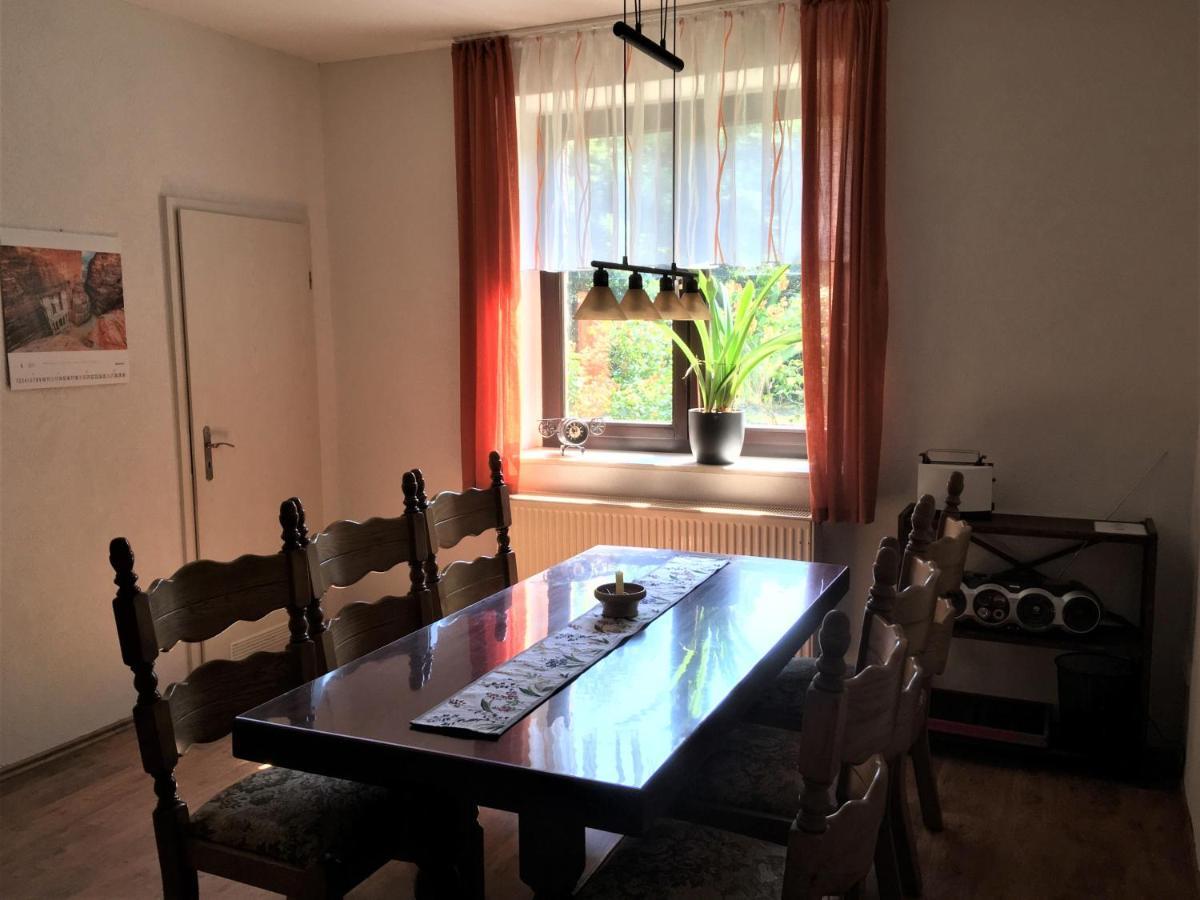 Ferienwohnung Kastanienblick Oder Parkblick, Oder Unser Radlerzimmer! Ziethen  Esterno foto