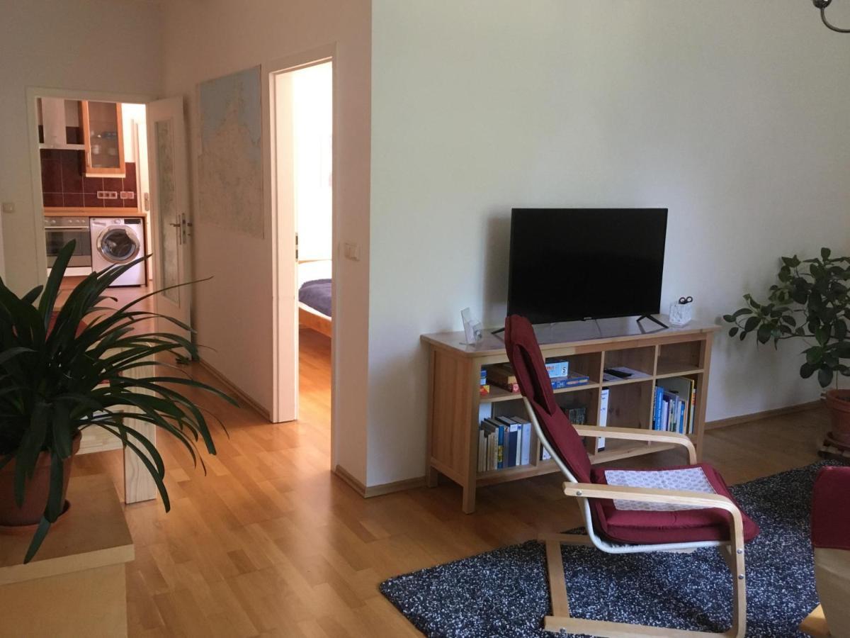 Ferienwohnung Kastanienblick Oder Parkblick, Oder Unser Radlerzimmer! Ziethen  Esterno foto